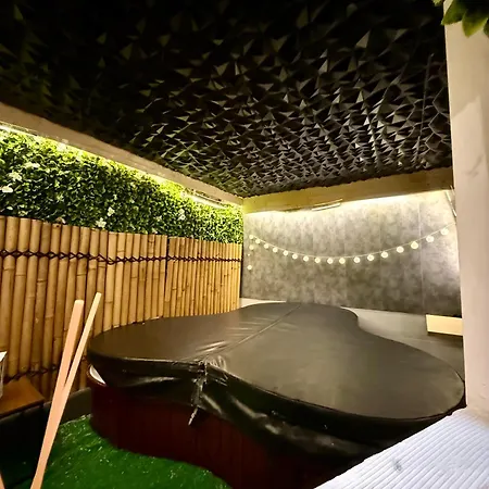 דירה Avec Jaccuzi & Sauna